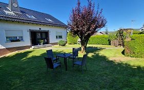 Fewo Hoheeifel, 1 Haus Mit 2 Apartments 5 Schlafzimmer In Kelberg Naehe Nuerburgring