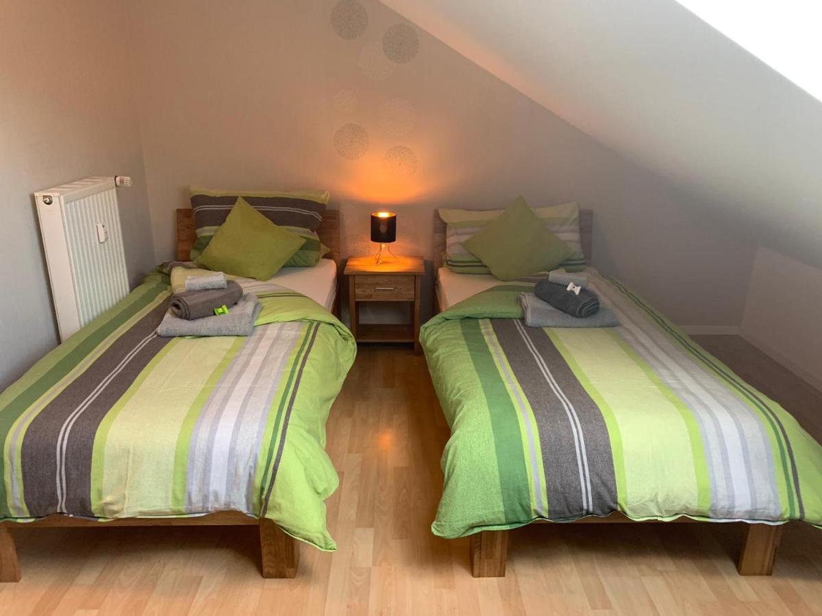 Fewo Hoheeifel, 1 Haus Mit 2 Apartments 5 Schlafzimmer In Kelberg Naehe Nuerburgring Exterior photo